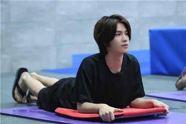 黄明昊爆料祖传秘方视频,传承千年养生智慧 第1张 黄明昊爆料祖传秘方视频,传承千年养生智慧 第1张